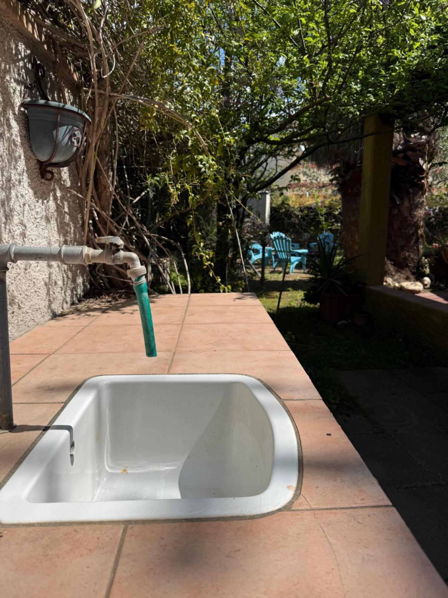 Lovely Home 5 Min Walk To The Beach, 3 Bedrooms Ample Outdoor Relax And Wifi กาปิตานา ภายนอก รูปภาพ